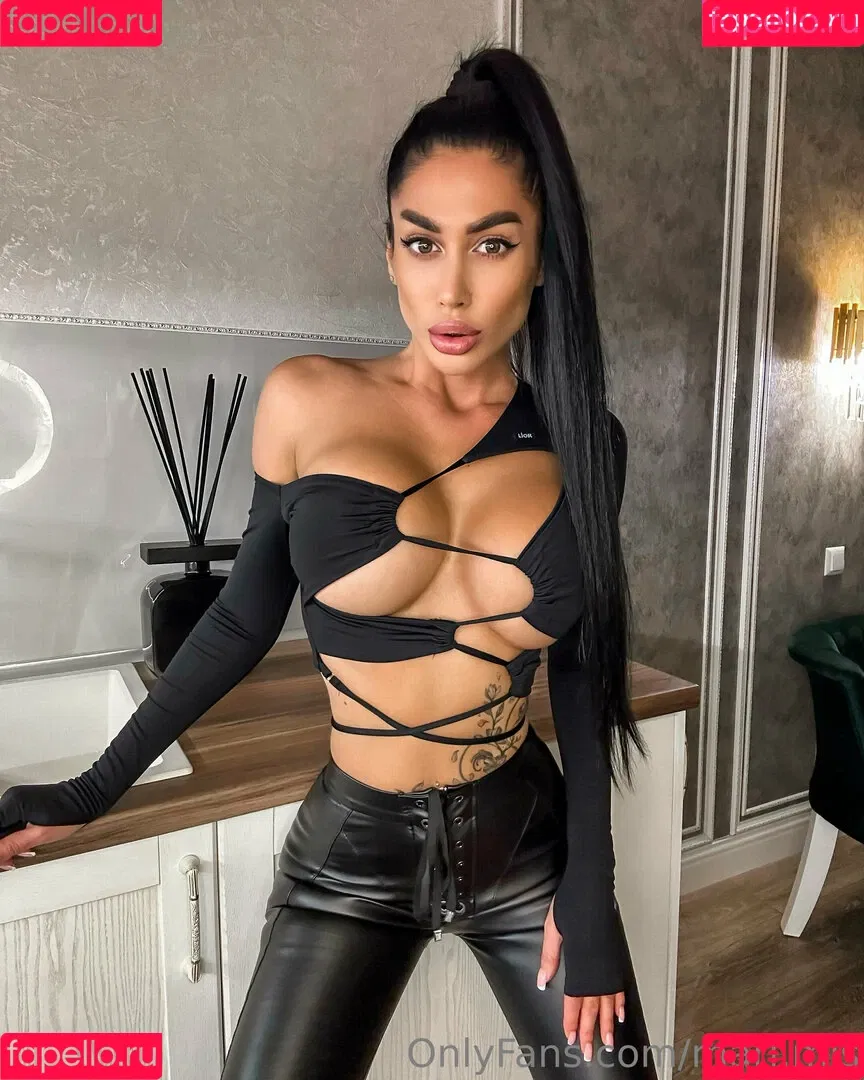 mari.mis Onlyfans Photo Gallery 