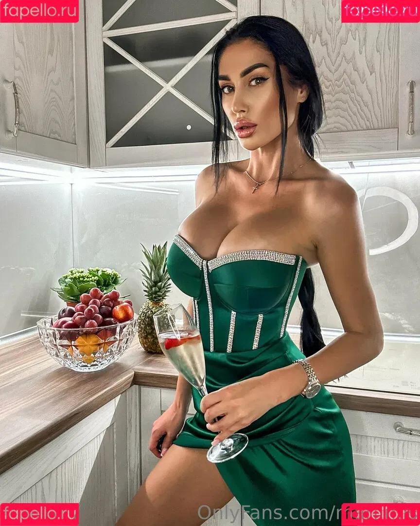 mari.mis Onlyfans Photo Gallery 