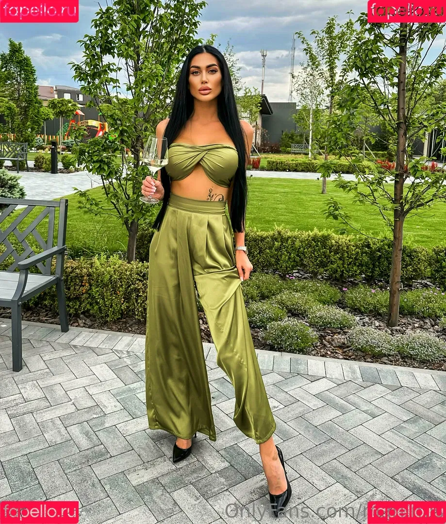 mari.mis Onlyfans Photo Gallery 
