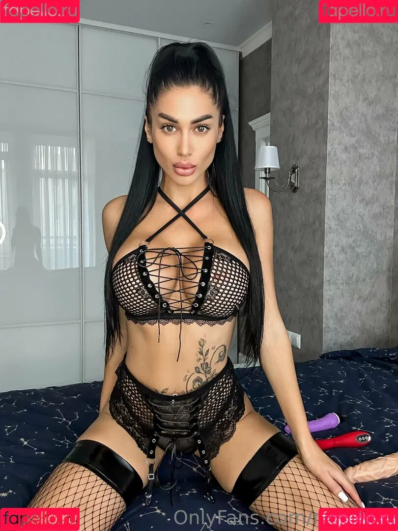 mari.mis Onlyfans Photo Gallery 