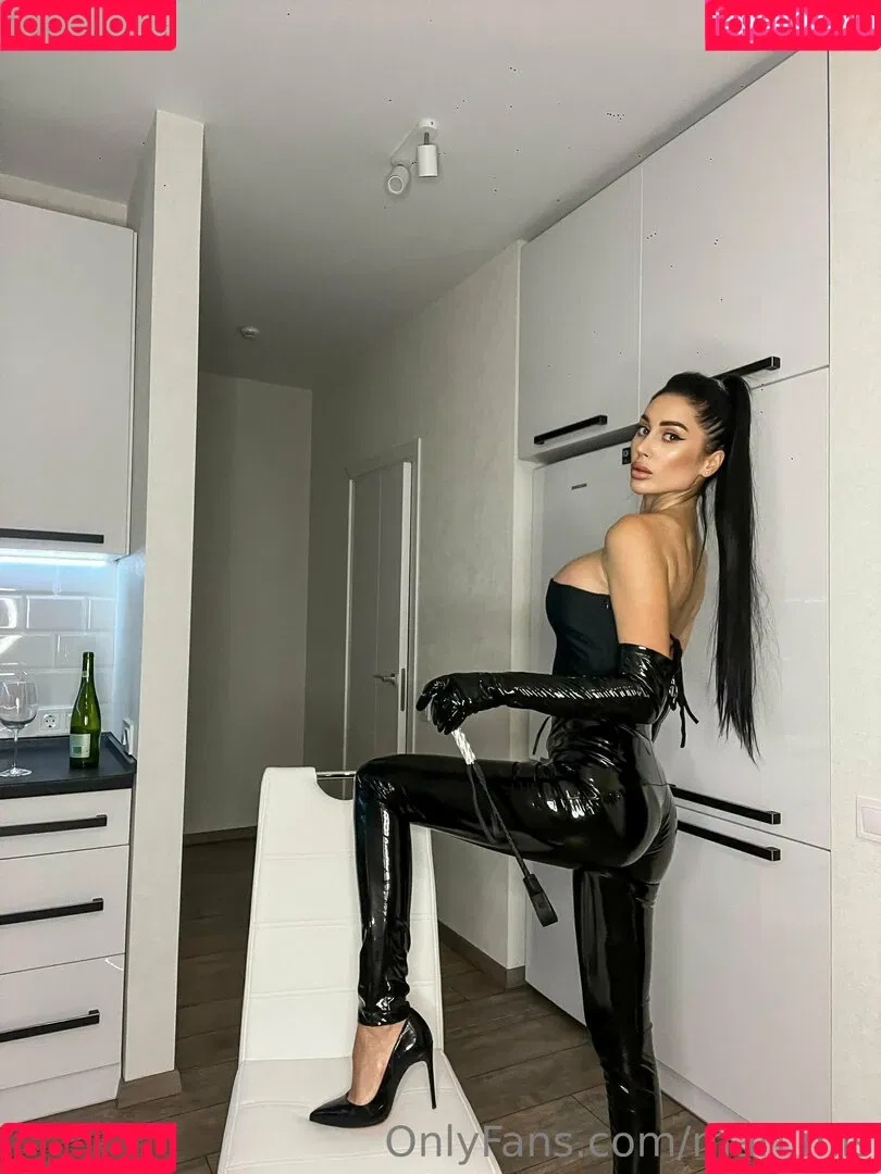 mari.mis Onlyfans Photo Gallery 
