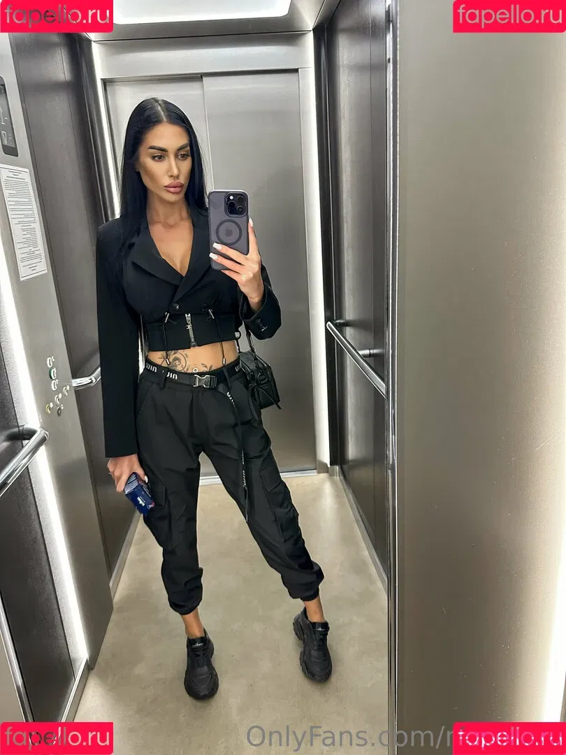 mari.mis Onlyfans Photo Gallery 