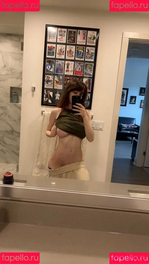 Emmia Onlyfans Photo Gallery 