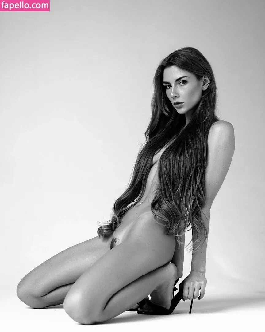 Inga Lis Onlyfans Photo Gallery 