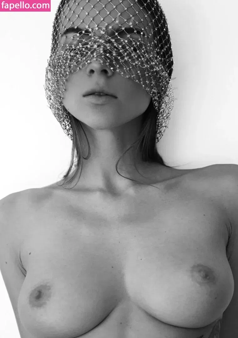 Inga Lis Onlyfans Photo Gallery 