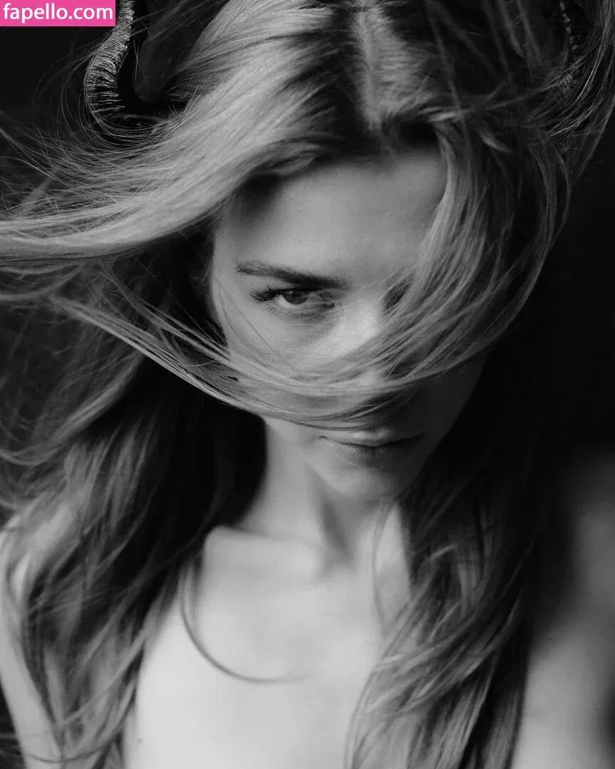 Inga Lis Onlyfans Photo Gallery 