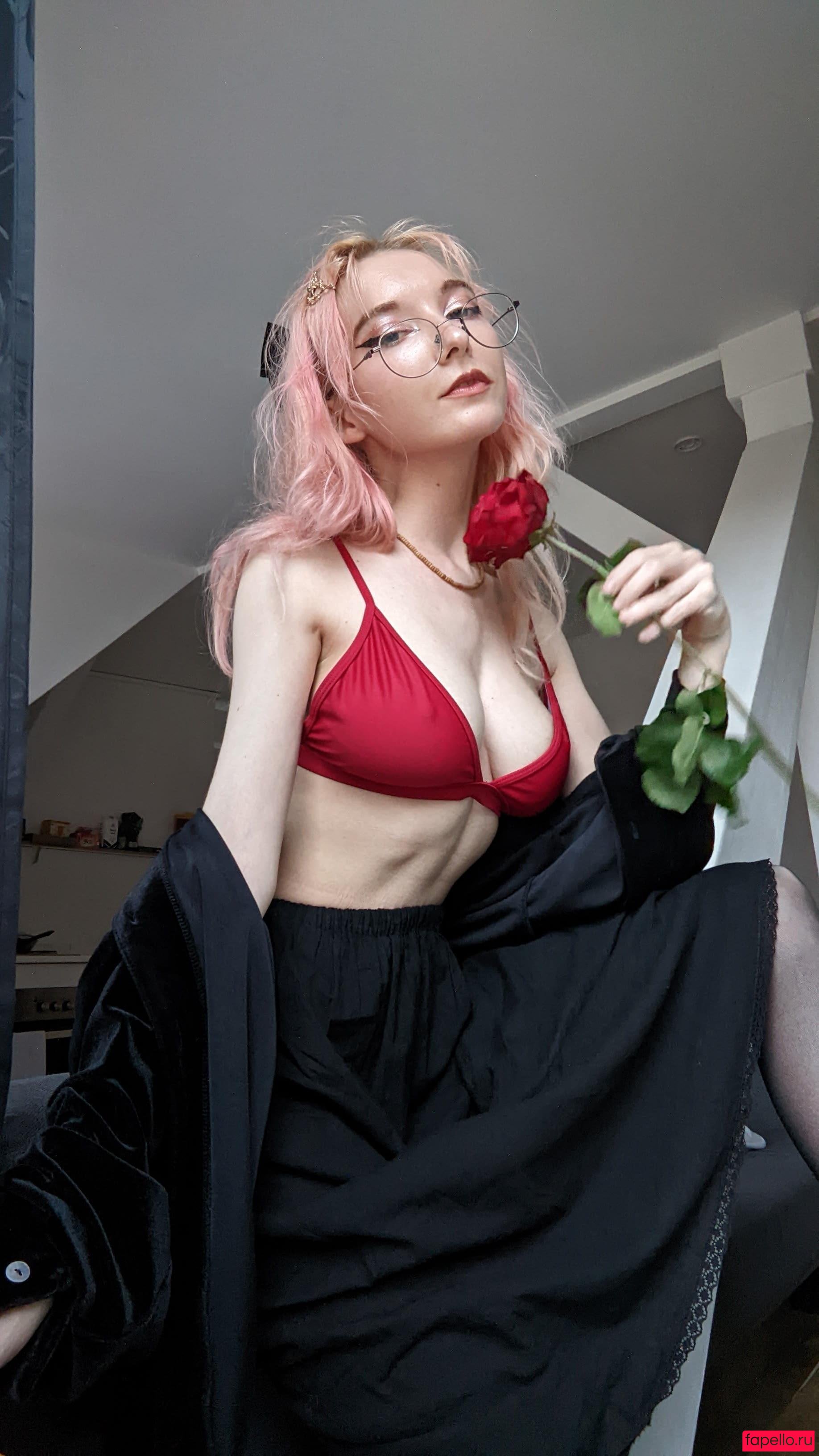 Alicemoonvip Onlyfans Photo Gallery 