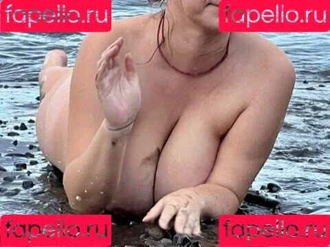 boobStruggle Onlyfans Photo Gallery 