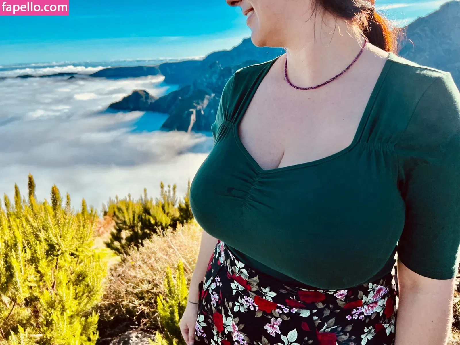 boobStruggle Onlyfans Photo Gallery 