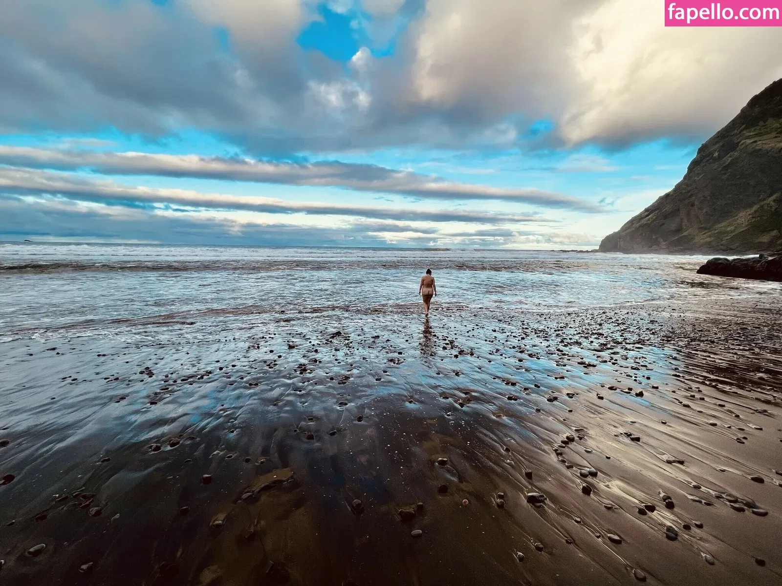 boobStruggle Onlyfans Photo Gallery 