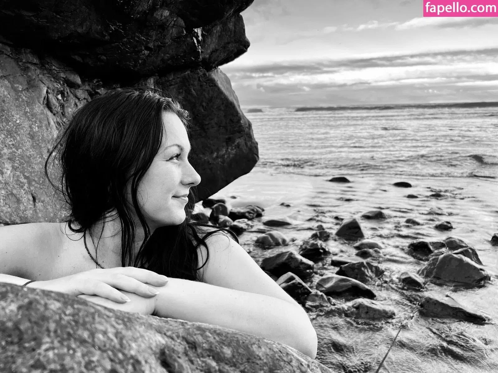 boobStruggle Onlyfans Photo Gallery 