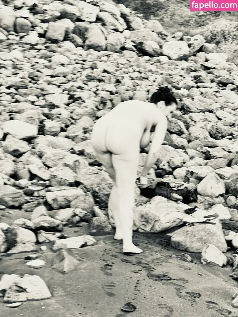 boobStruggle Onlyfans Photo Gallery 