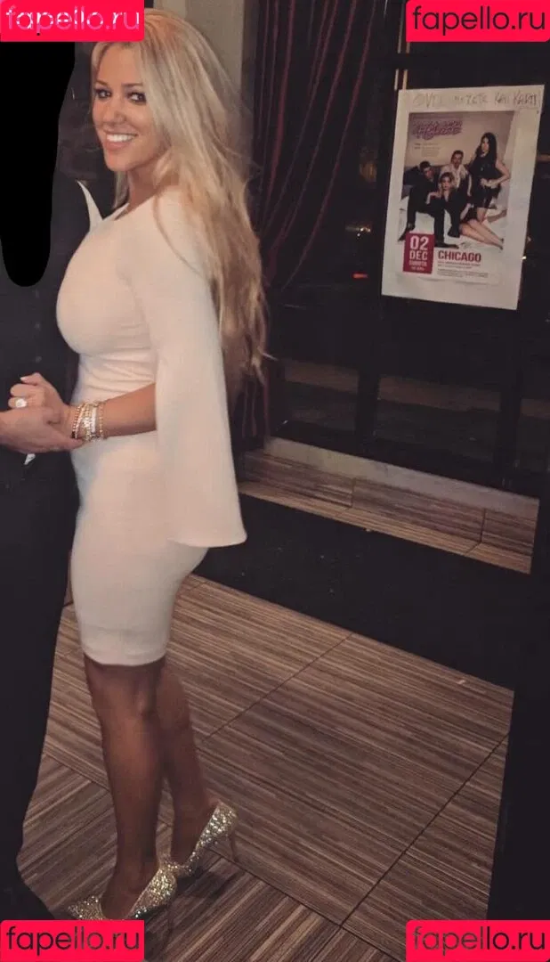 Nicolle A Onlyfans Photo Gallery 