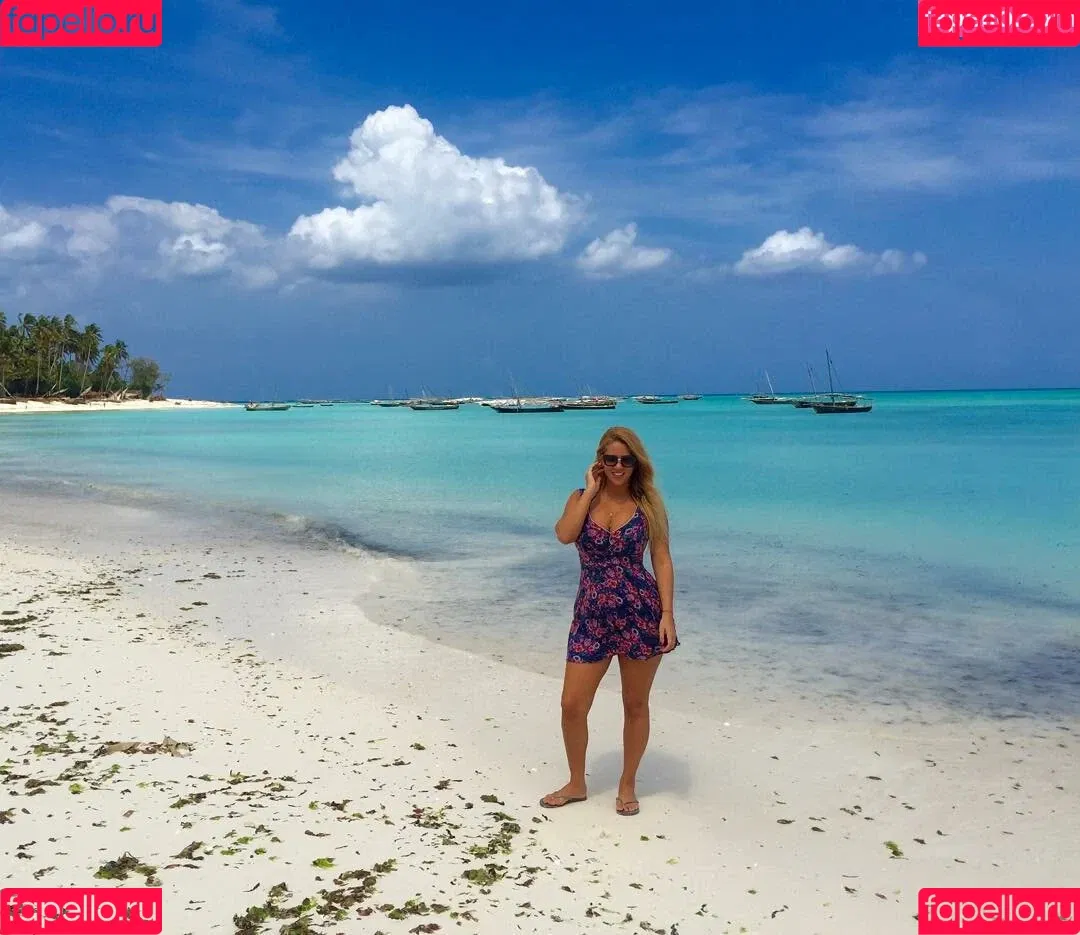 Nicolle A Onlyfans Photo Gallery 