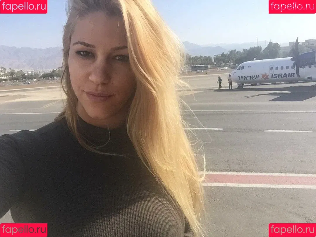 Nicolle A Onlyfans Photo Gallery 