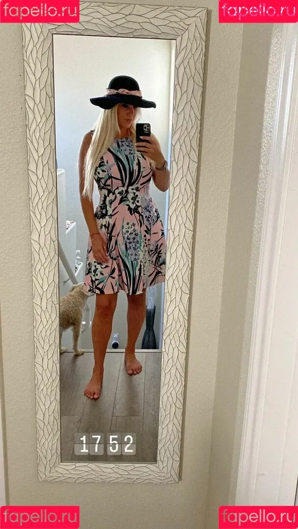Nicolle A Onlyfans Photo Gallery 
