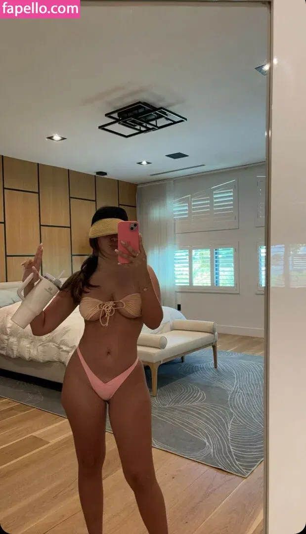 Catherine Mcbroom Onlyfans Photo Gallery 