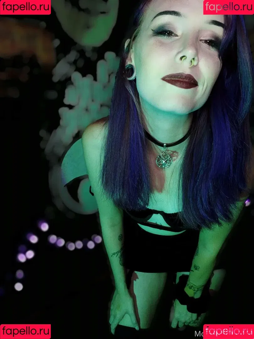 modernmorticia Onlyfans Photo Gallery 