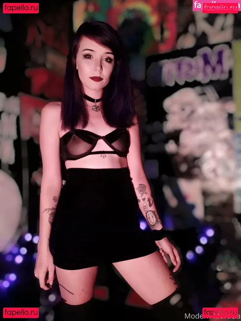 modernmorticia Onlyfans Photo Gallery 