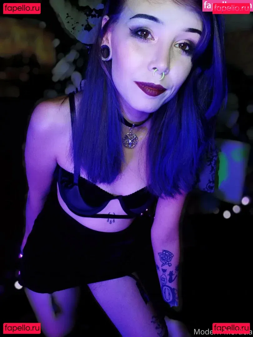 modernmorticia Onlyfans Photo Gallery 