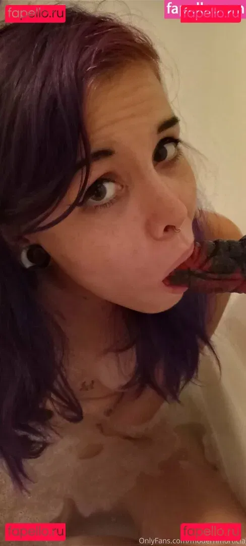 modernmorticia Onlyfans Photo Gallery 