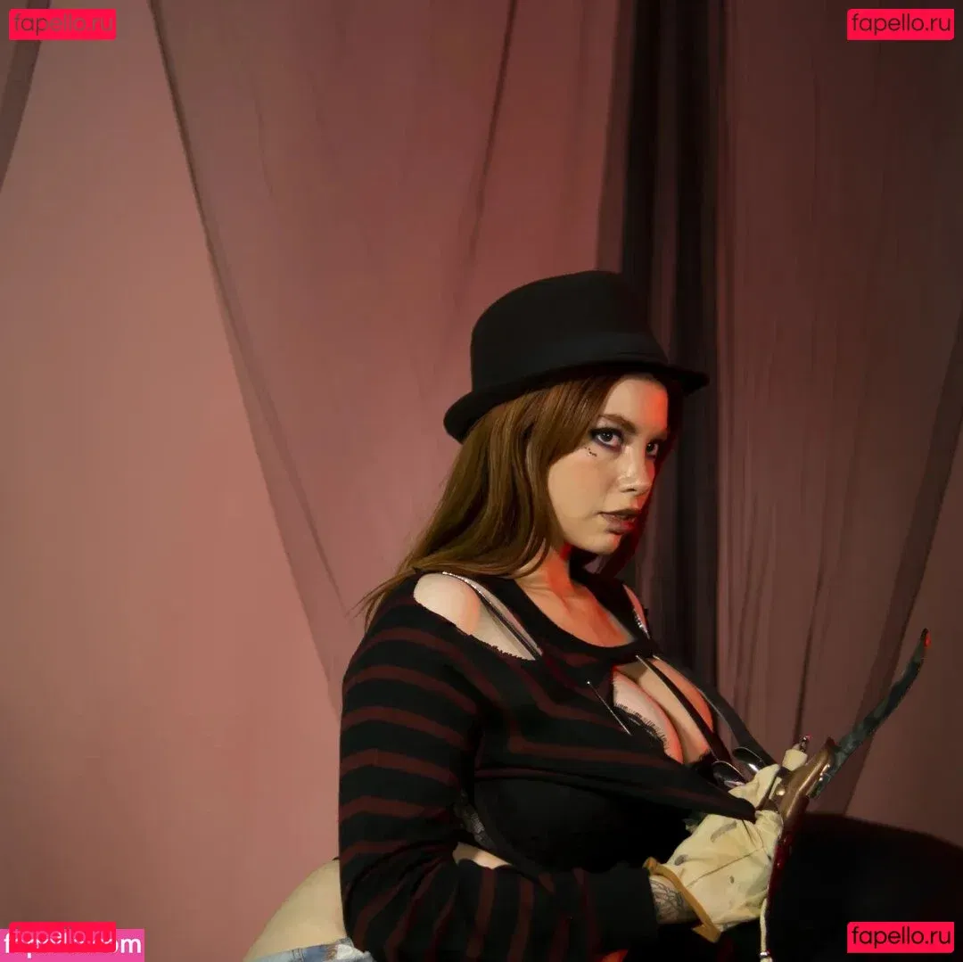 Badredhead Onlyfans Photo Gallery 