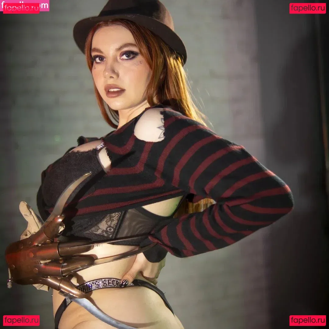 Badredhead Onlyfans Photo Gallery 