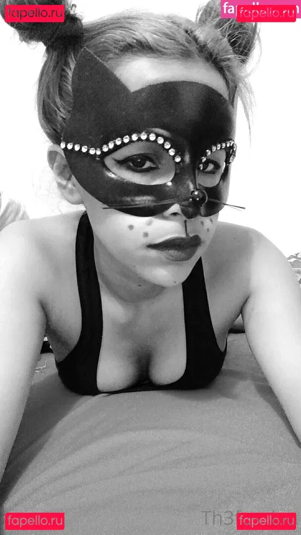 th3fox_lau Onlyfans Photo Gallery 