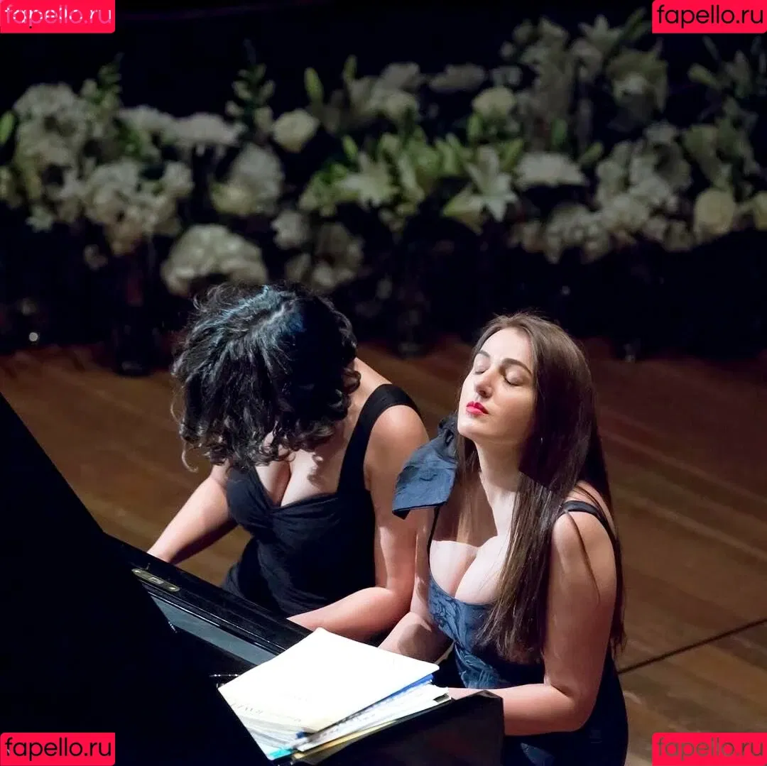 Khatia Buniatishvili Onlyfans Photo Gallery 