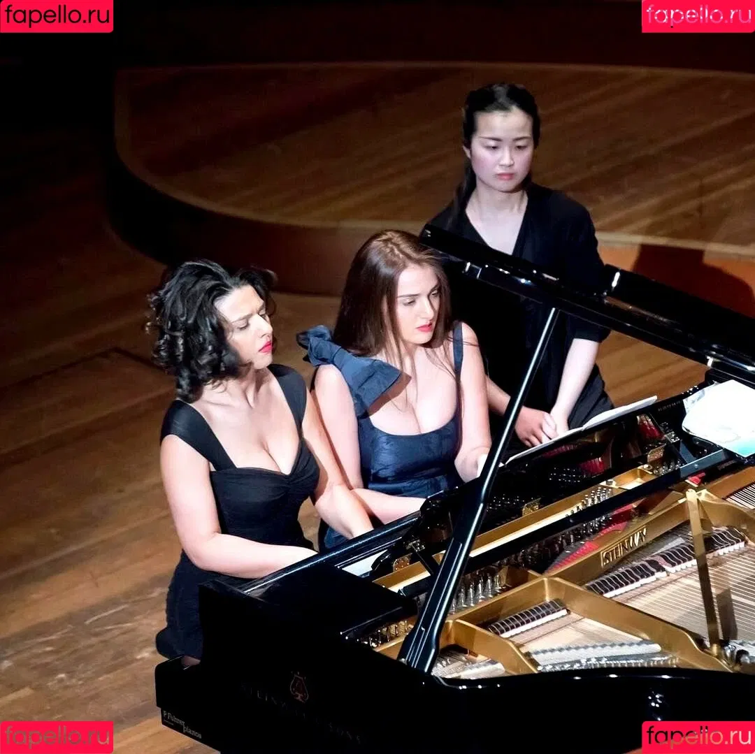 Khatia Buniatishvili Onlyfans Photo Gallery 
