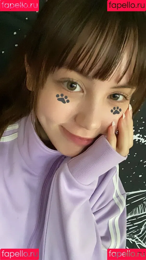 ASMR BlueKatie Onlyfans Photo Gallery 