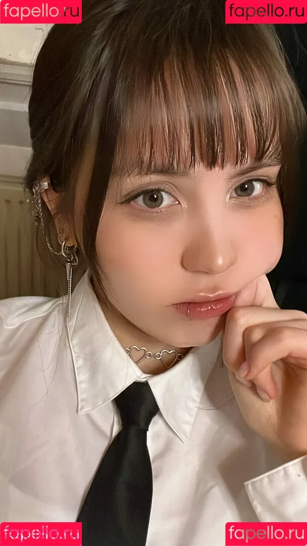 ASMR BlueKatie Onlyfans Photo Gallery 