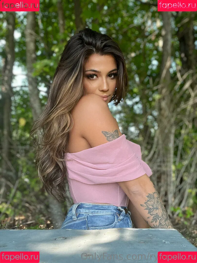 ryalierose Onlyfans Photo Gallery 