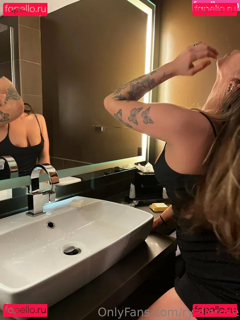 ryalierose Onlyfans Photo Gallery 