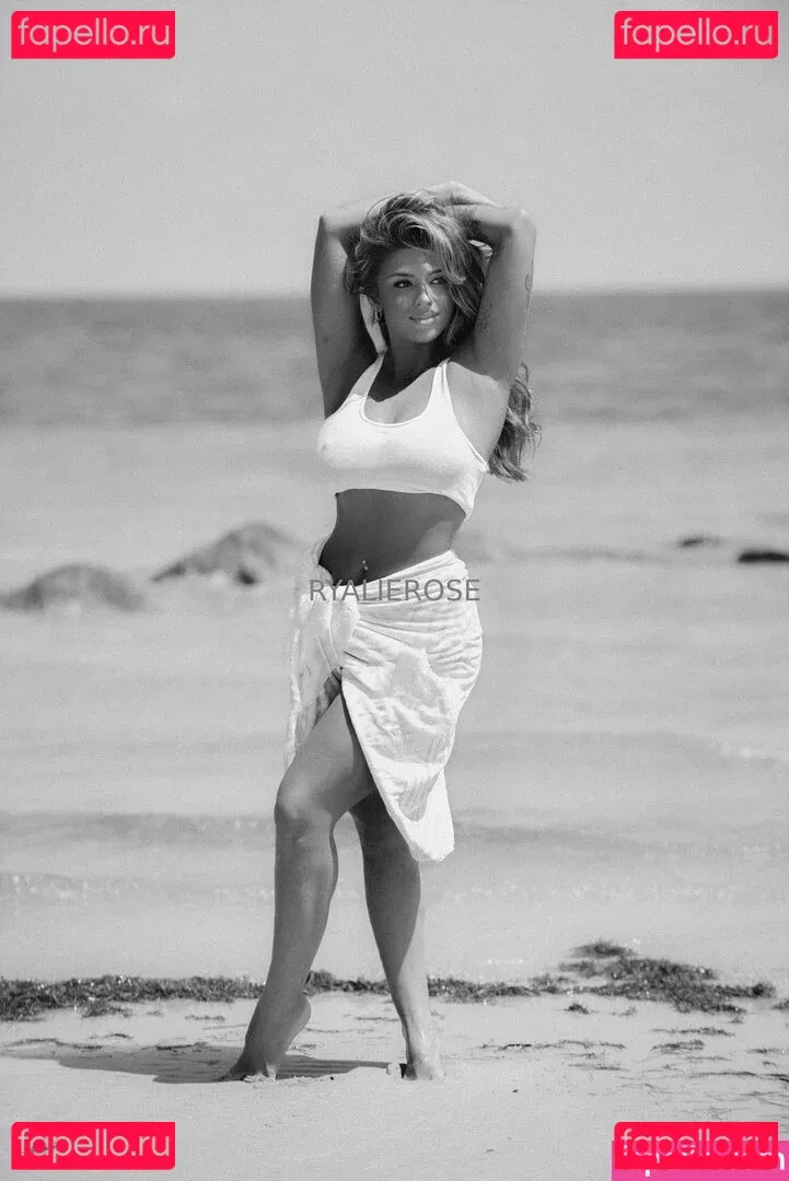 ryalierose Onlyfans Photo Gallery 