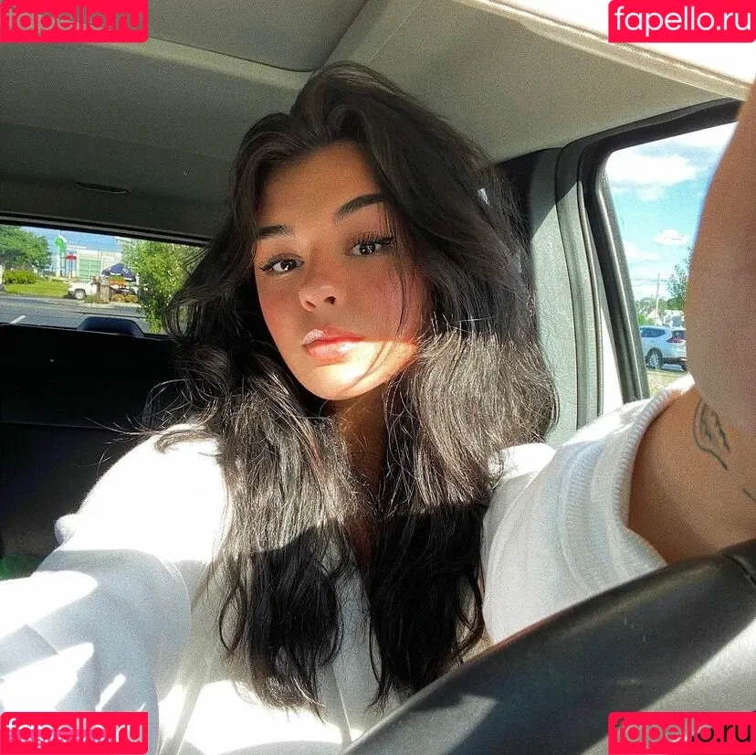 Amanda Sokos Onlyfans Photo Gallery 