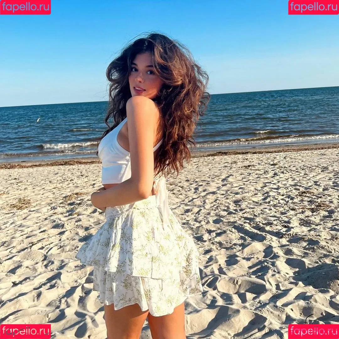 Amanda Sokos Onlyfans Photo Gallery 