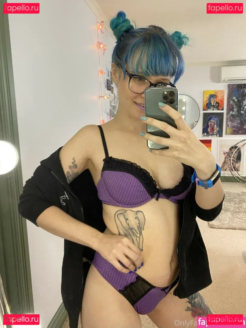 Heidiv Onlyfans Photo Gallery 