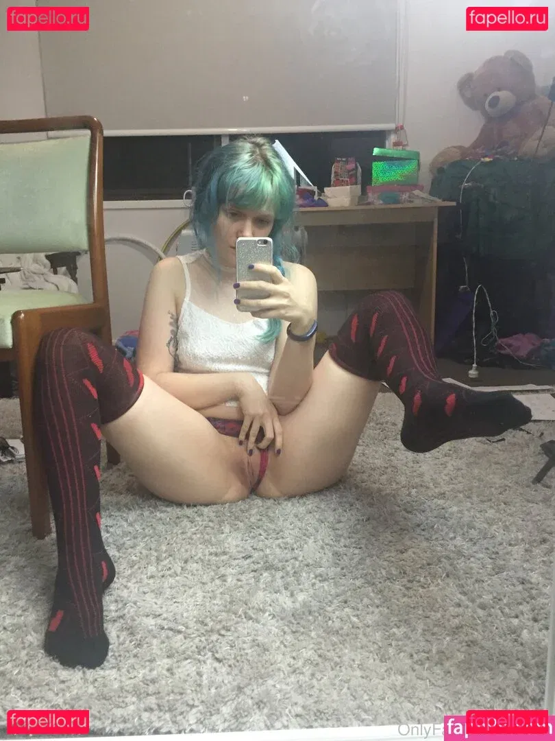 Heidiv Onlyfans Photo Gallery 