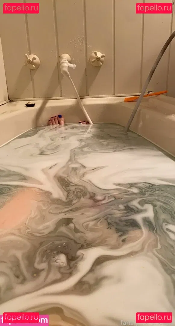 Heidiv Onlyfans Photo Gallery 