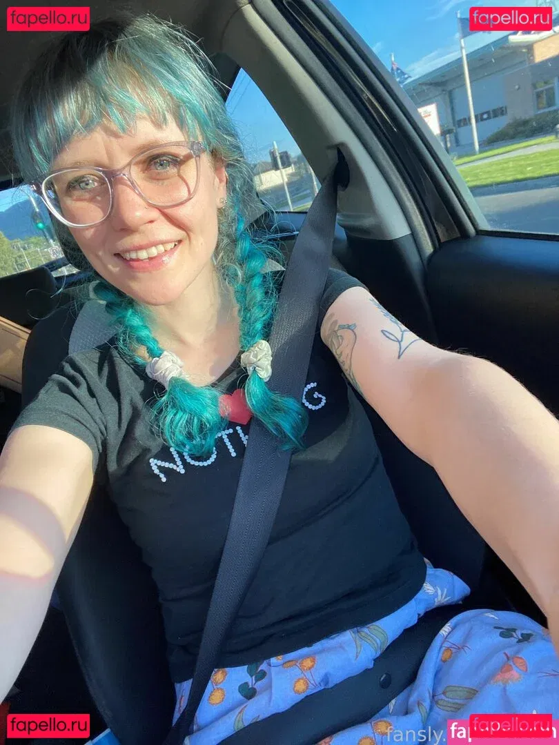 Heidiv Onlyfans Photo Gallery 