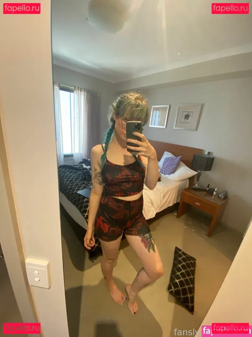 Heidiv Onlyfans Photo Gallery 