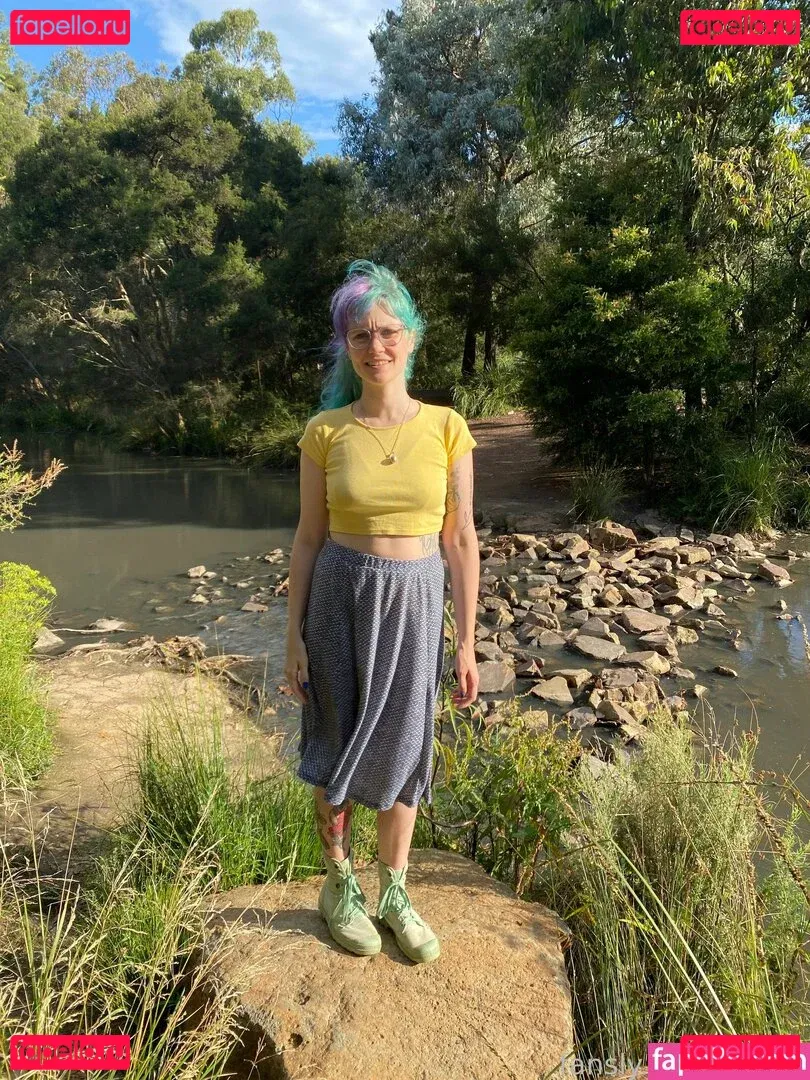 Heidiv Onlyfans Photo Gallery 