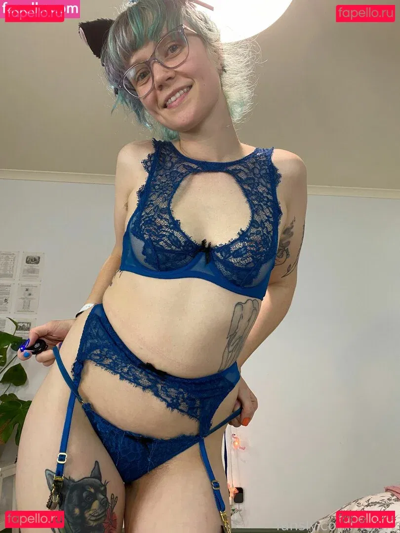 Heidiv Onlyfans Photo Gallery 