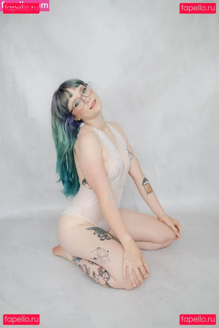 Heidiv Onlyfans Photo Gallery 