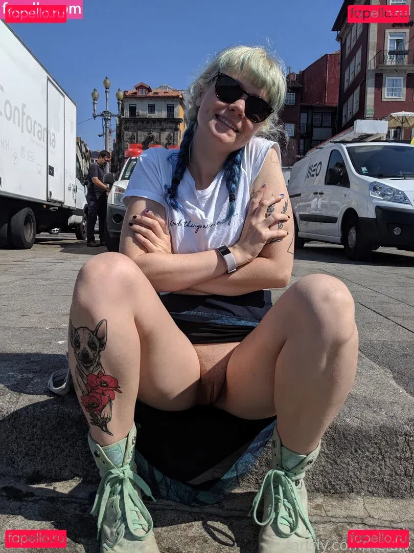 Heidiv Onlyfans Photo Gallery 