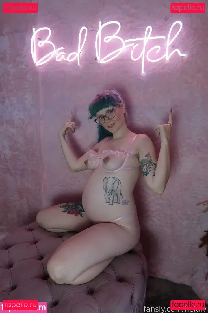 Heidiv Onlyfans Photo Gallery 