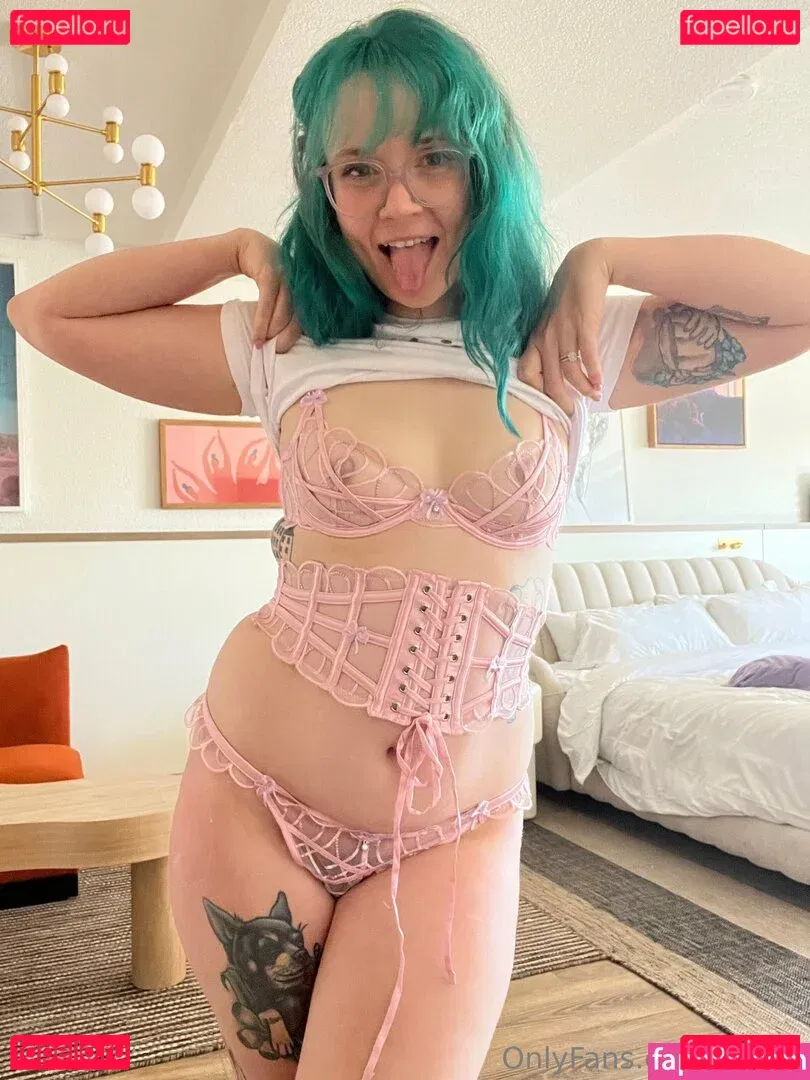 Heidiv Onlyfans Photo Gallery 