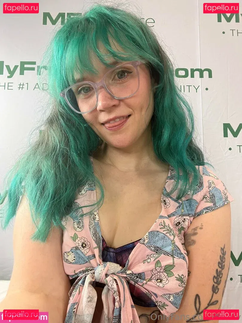 Heidiv Onlyfans Photo Gallery 