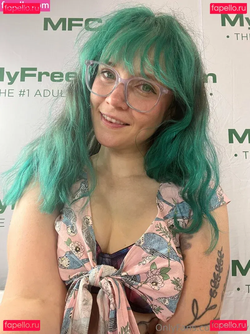 Heidiv Onlyfans Photo Gallery 